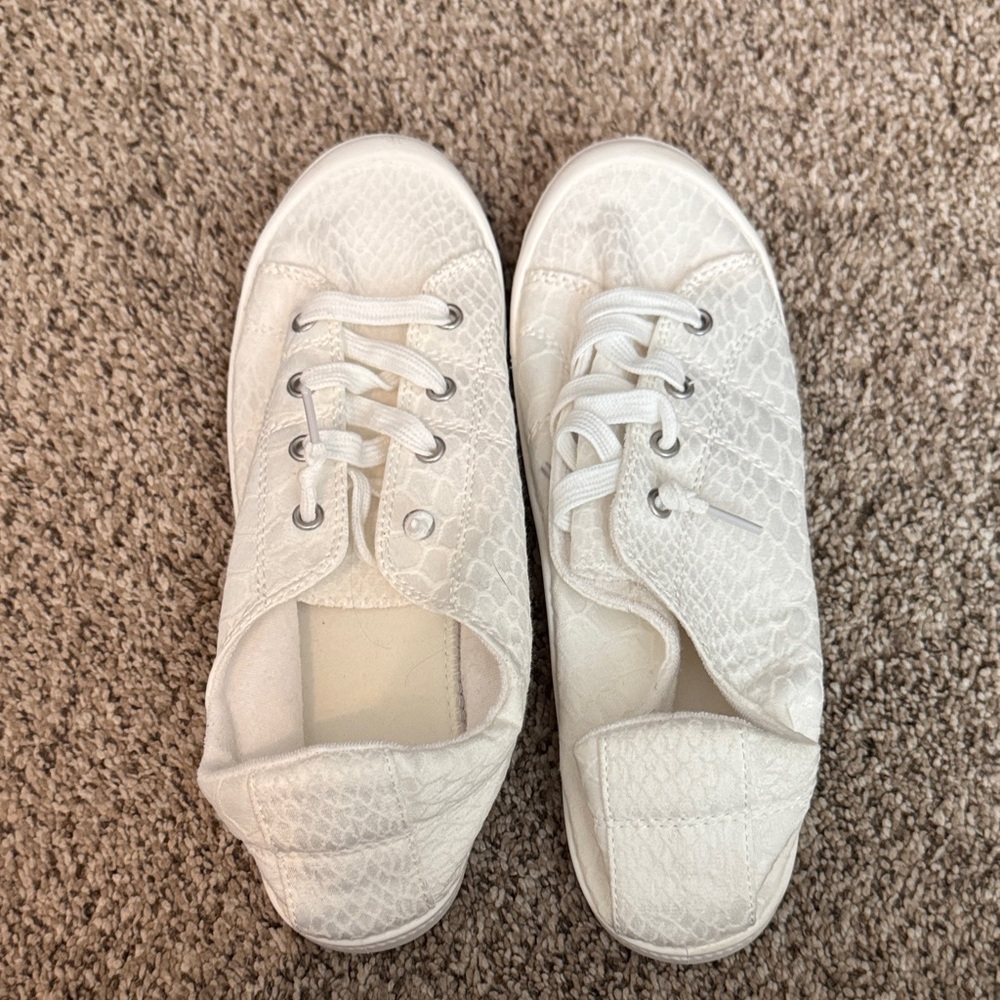 Women’s  White Sneakers